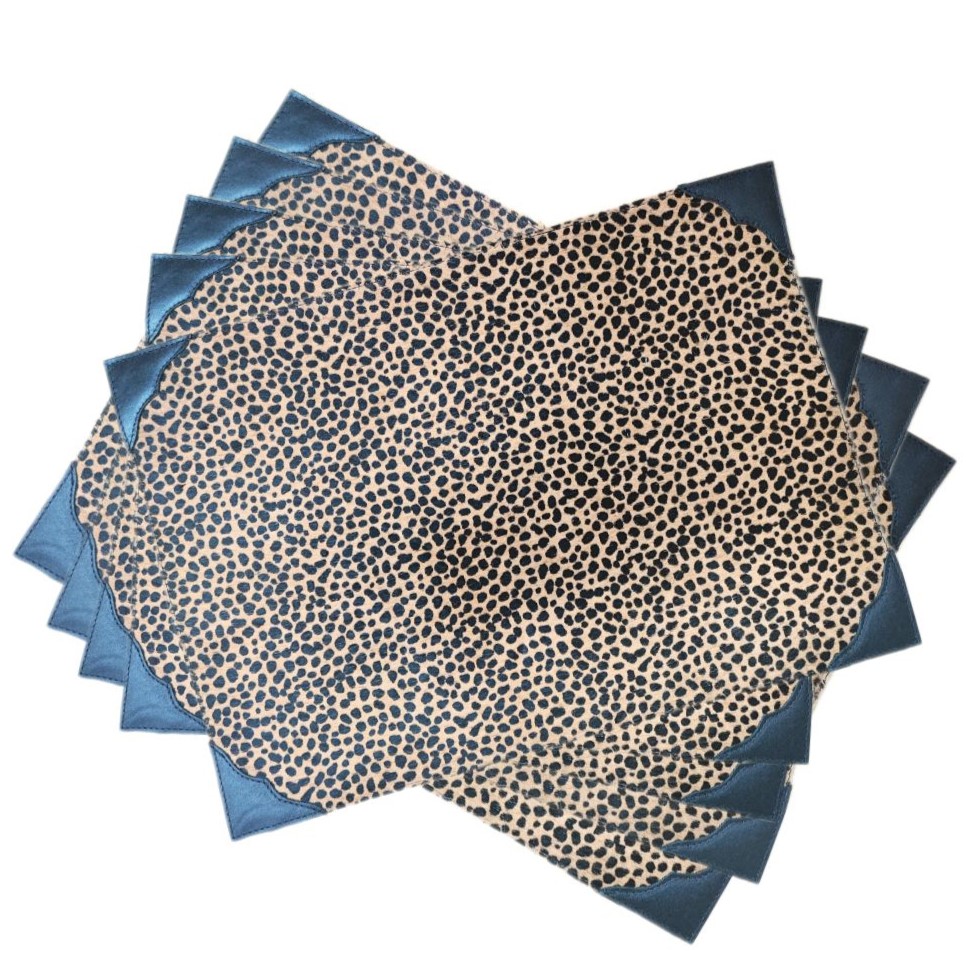 Placemat Cheetah with Brown Leather Corners